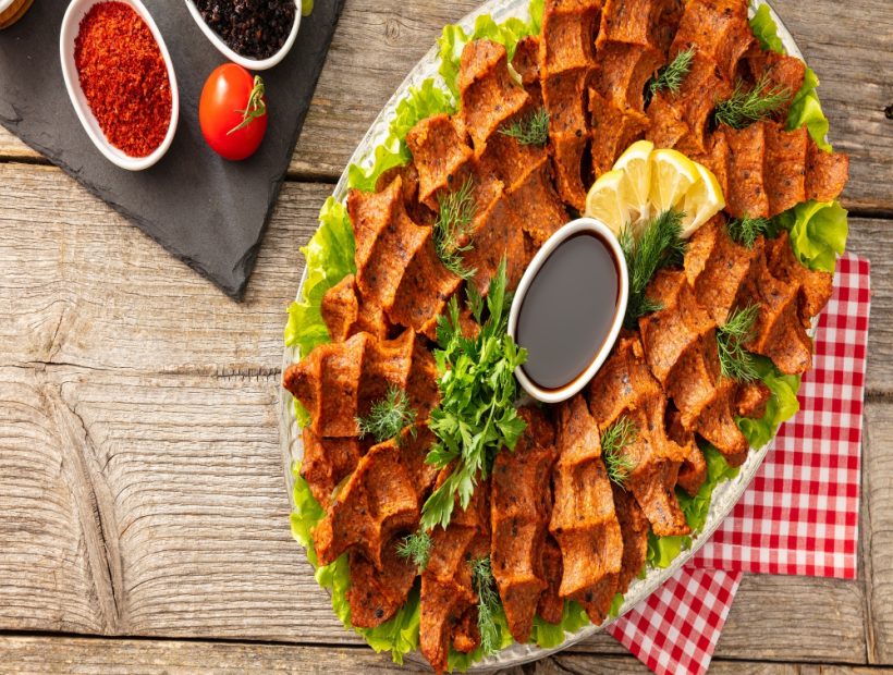 Mevzubahis çiğköfte taze sunum tabağı görseli